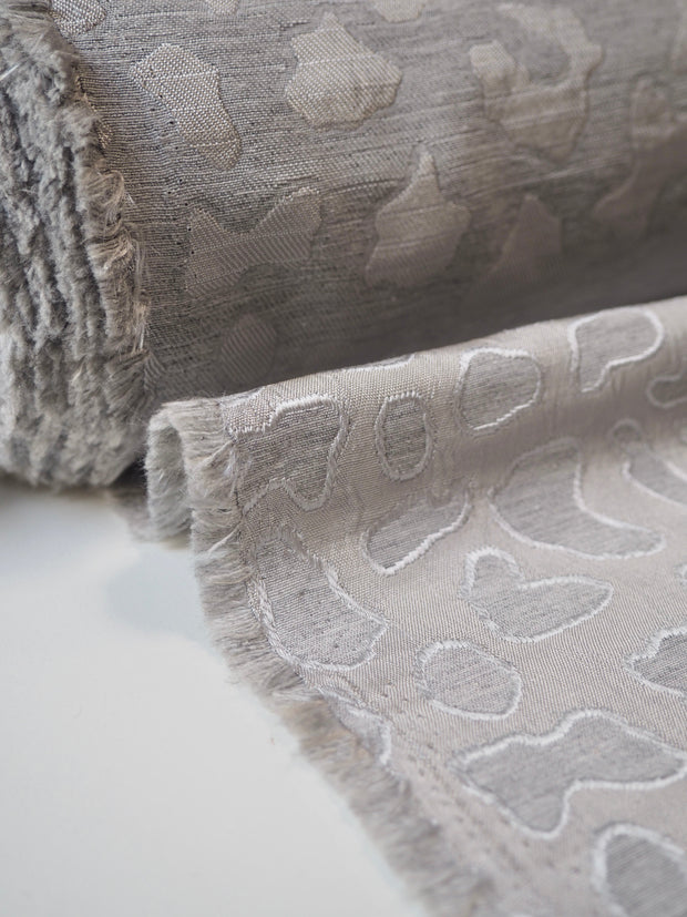 Silver Spot Jacquard