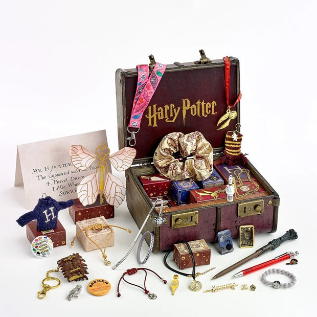 Harry Potter Hogwarts Trunk Advent Calendar - 24 Days of Wizarding Wonders